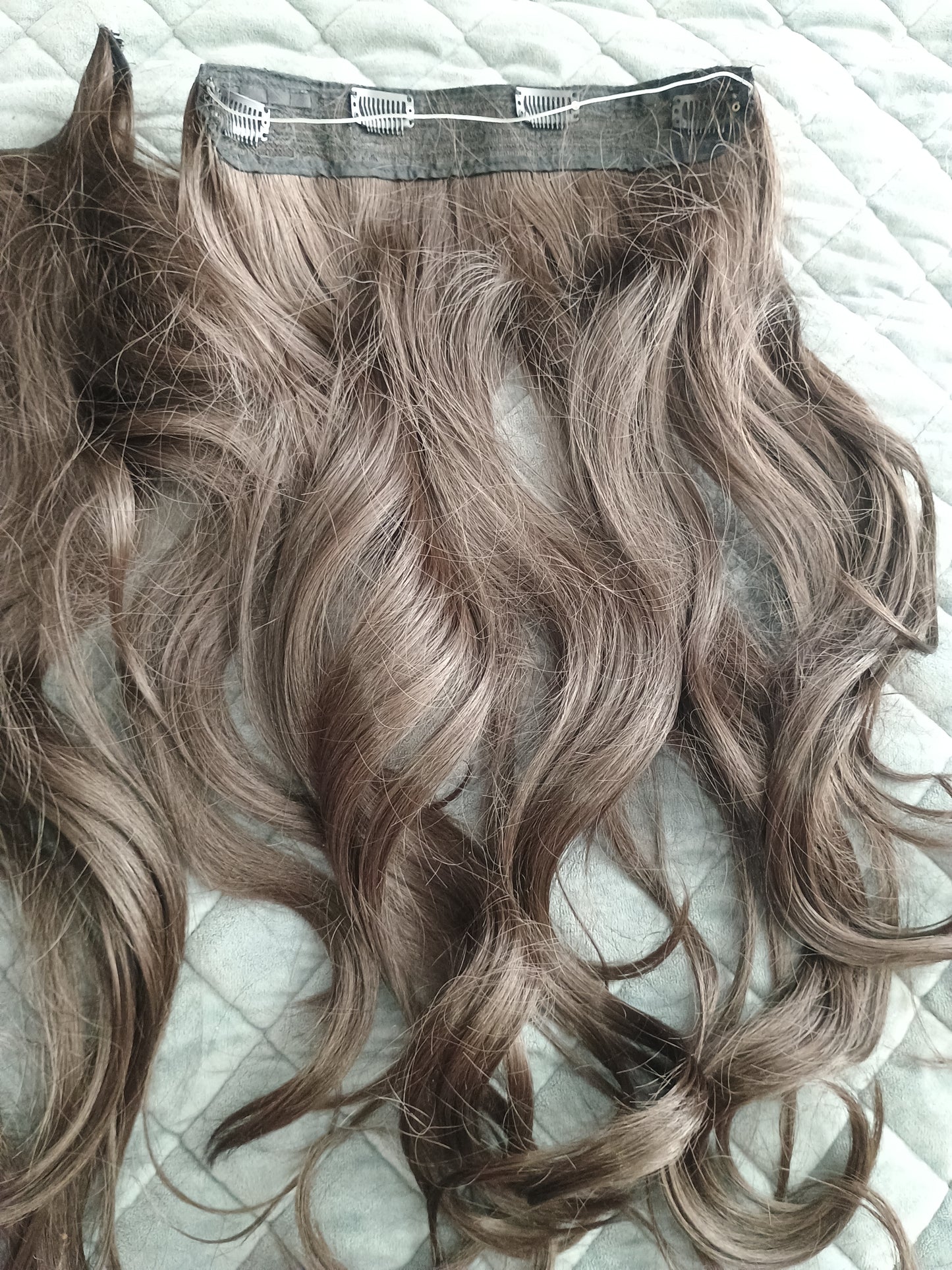 NEW 18" Brown Halo Hair Extensions with 4 clips